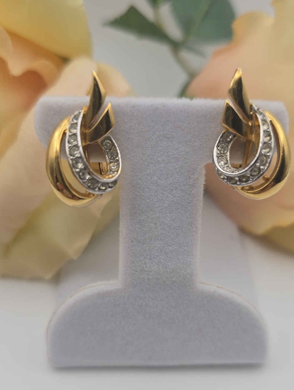 Vintage Crown Trifari Clip On Earrings 1950s 1960s Two Tone Rhinestone Swirl